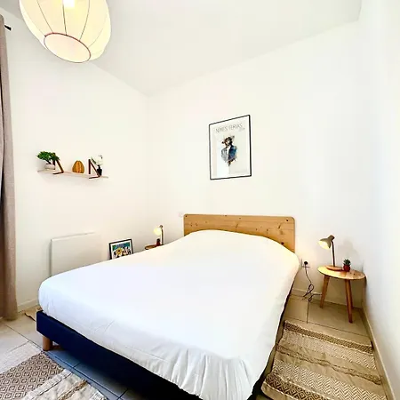 Le Nemausus, T2, Coeur De Nimes, Lit 160 Et Clim *